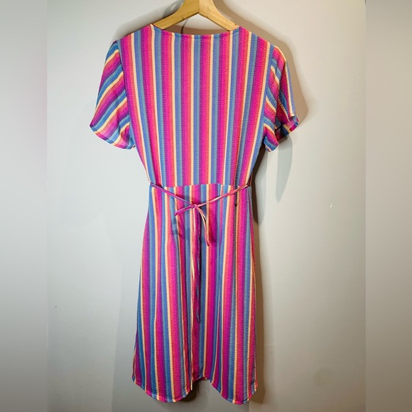 Cute Colourful Striped Wrap-Dress - Picture 2 of 2